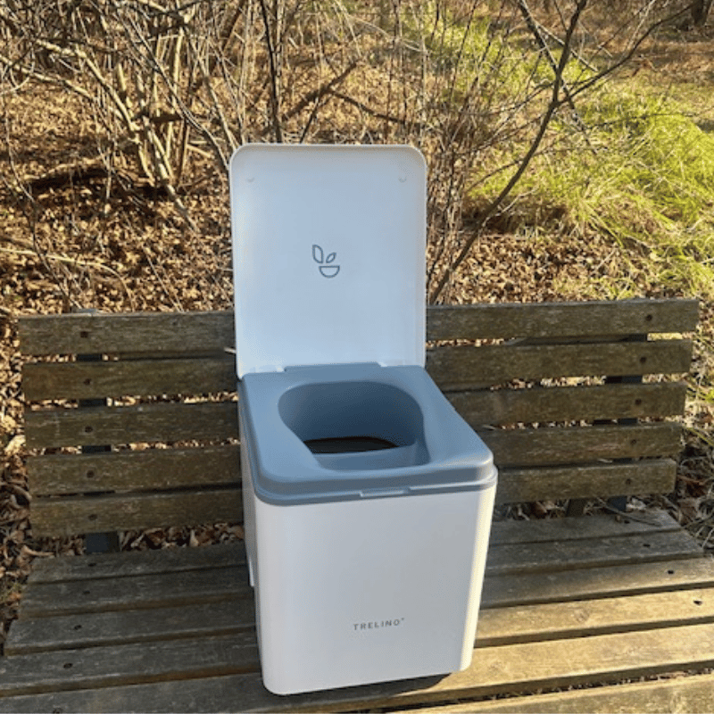 https://offgridseekers.com/cdn/shop/files/Trelino-Evo-Composting-Toilet-outside-on-park-bench.png?v=1705689635
